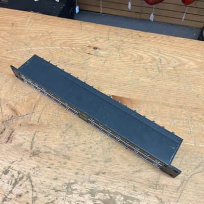 Fostex 3012 32-Point Patch Bay 1/4" to RCA image 4