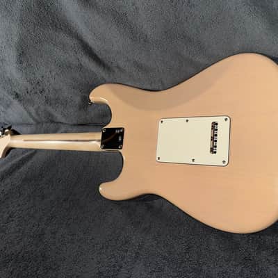 Fender American Special Stratocaster with Rosewood Fretboard 2015 - 2018 - trans blonde image 8