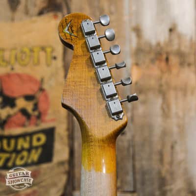 Fender Custom Shop '61 Reissue Stratocaster Relic - Heavy Relic Aged Black Over 3-Color Sunburst image 8