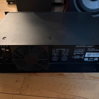 Crown CE1000 2-Channel Power Amplifier 2000s - Black and Red image 3
