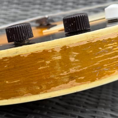 Vintage Harmony H-22 Bass Guitar 1963 - Sunburst image 12