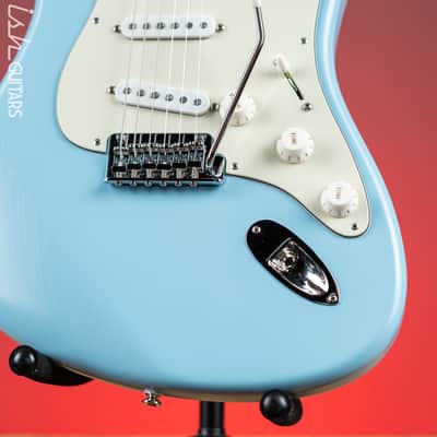 Bilt MERC Electric Guitar Daphne Blue image 4