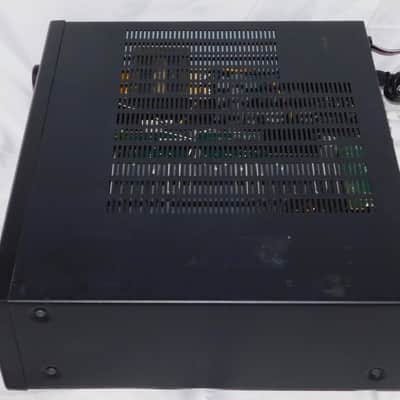 Denon AVR-587 receiver with manual and remote image 4