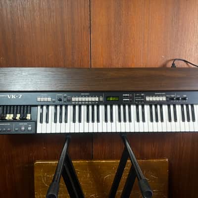 Roland VK-7 Combo Organ "Virtual ToneWheel" sound