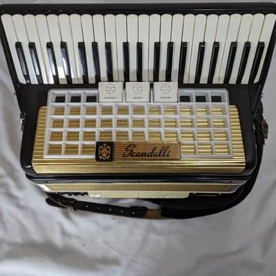 Scandalli Accordion Model 471/6 image 2