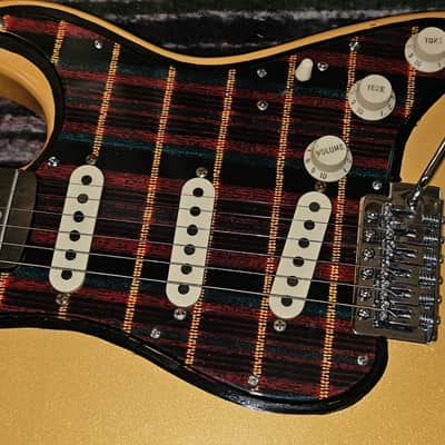 Unbranded Hybrid Telecaster Strat SSS 2024 - Yelloish image 8
