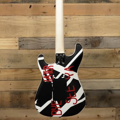 EVH Striped Series Circles Electric Guitar White & Black w/ Gigbag image 5