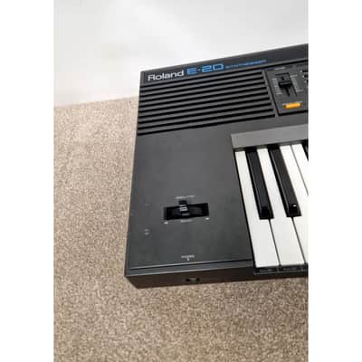 Roland E20/924630 - Excellent image 6