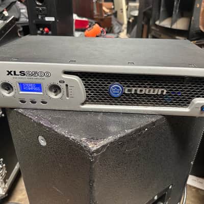 Crown XLS 2500 2-Channel High Density Power Amplifier 2010s - Silver image 10