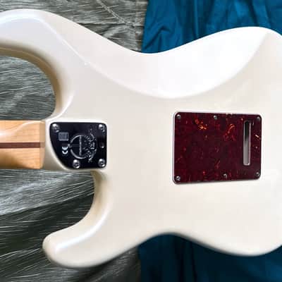 2014 Fender American Deluxe Stratocaster HSS image 4