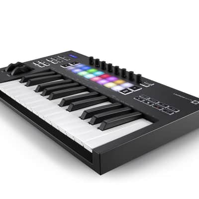 Novation Launchkey 25 MK3 USB MIDI Controller image 3