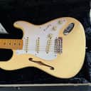 Fender Eric Johnson Thinline Stratocaster with Maple Fretboard 2018 - 2019 Vintage Blonde