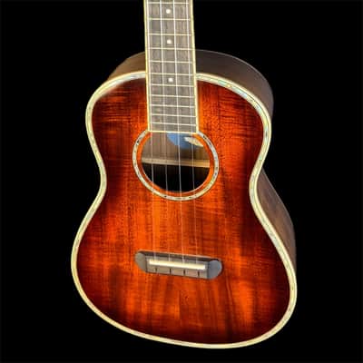 Fender Montecito Tenor Ukulele w/ Gig Bag image 5