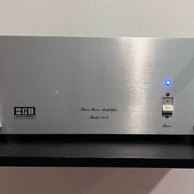 BGW MODEL 500D, Power Amplifier, Power output: 200 watts per channel into 8Ω (stereo), 501 watts into 8Ω (mono) image 1