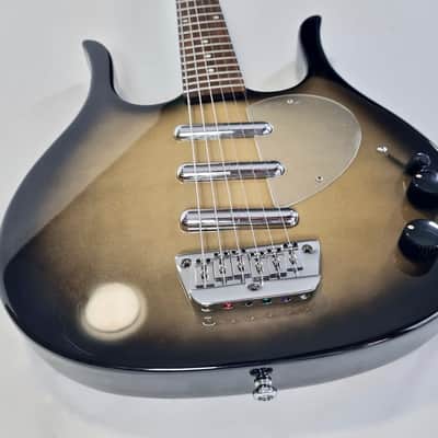 Danelectro Longhorn 3-Pickups Blackburst image 6