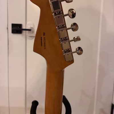 Fender Vintera II '60s Stratocaster with Rosewood Fretboard 2023 - 2026 - 3-Color Sunburst image 5