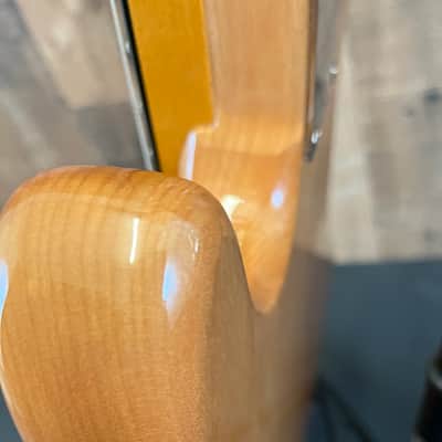 Fender Classic Vibe 70's Jazz Bass 2020 - Natural image 20