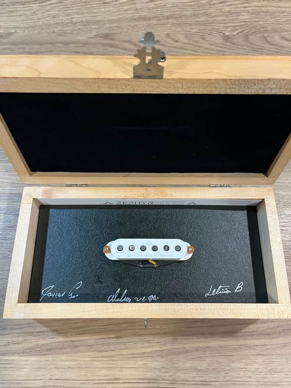 Seymour Duncan Zephyr Silver Strat Middle Pickup White 11209-02-RwRp-W NOS 2011 image 1