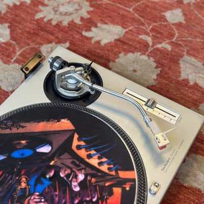 Technics SL-1200 MK2 Quartz Direct Drive DJ Turntable image 6