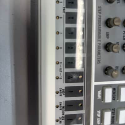 Korg Volca Sample Digital Sample Sequencer 2010s - White image 7