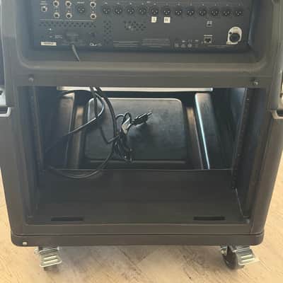 Allen & Heath QU-5 & SKB GiRig image 3