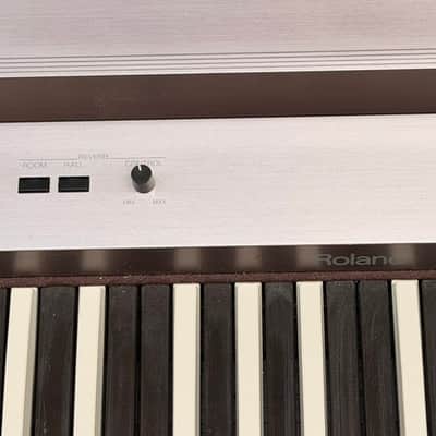 Roland Classic 50 Harpsichord Digital Harpsichord C-50 image 8
