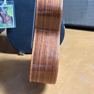 2011 Lichty T-18 Custom Tenor Ukulele – Redwood / Indian Rosewood – Abalone – HSC image 8