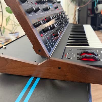 Sequential Pro 3 SE 37-Key 3-Voice Monophonic / Paraphonic Synthesizer 2020 - Present - Black with Wood Sides image 9