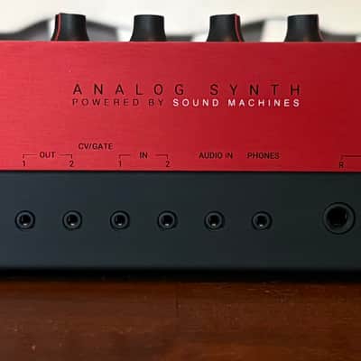 UNO Synth Pro Analog Synthesizer with 37-Full Size Keys image 4