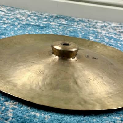 CLEAN 1970s 13.5” WUHAN China 647g image 6