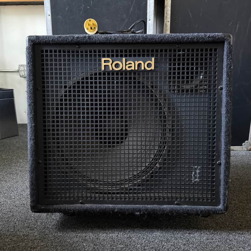 Roland KC-500 4-Channel 150-Watt 1x15" Keyboard Combo