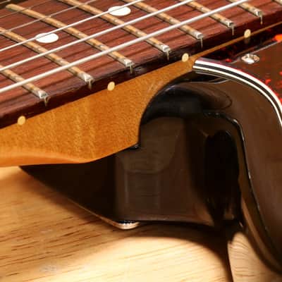 Fender Toronado Deluxe Early 1999 Atomic Humbuckers Offset Body Sunburst 25324 image 12