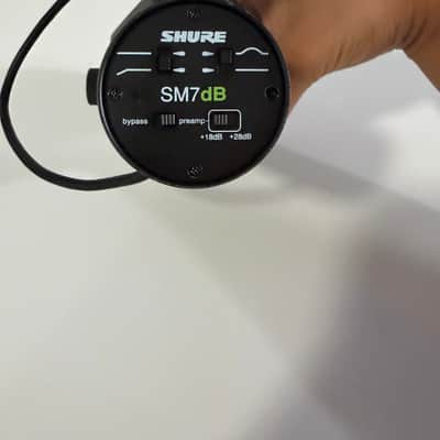 Shure SM7dB Cardioid Dynamic Microphone with Built-In Preamp 2023 - Present - Black image 3