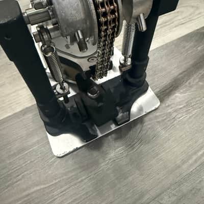 Used DW 9000 Series Double Bass Drum Pedal (with hard case) image 7