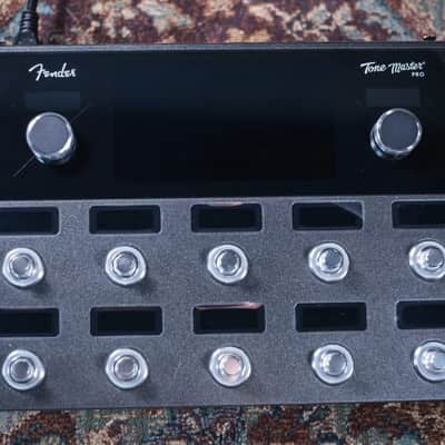 Fender Tone Master Pro Multi-effects Guitar Workstation image 2