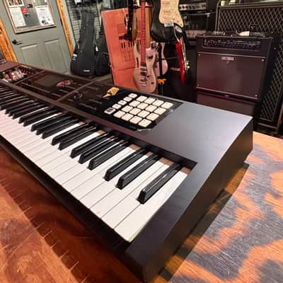 Roland FA-07 76-Key Music Workstation image 2