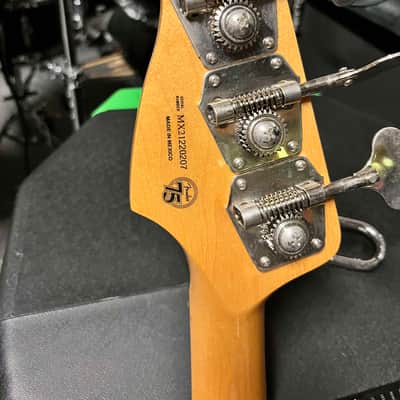 Fender Vintera '60s Jazz Bass- Daphne Blue image 4