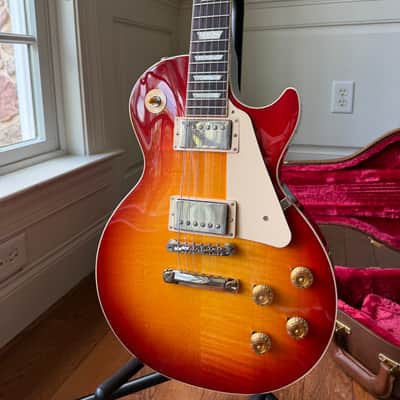 2026 Gibson Les Paul Standard 50s Figured Top - Heritage Cherry Sunburst image 3