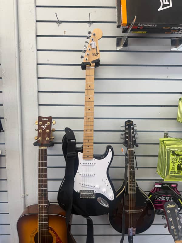 Squier Affinity Series Stratocaster 2010s - Black image 1