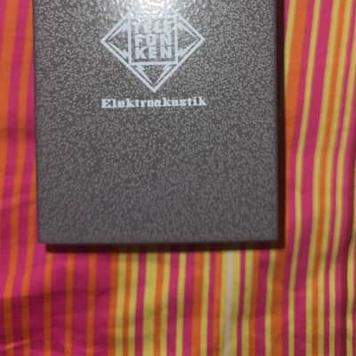 Telefunken TF29 Copperhead Large Diaphragm Cardioid Tube Condenser Microphone 2019 - Black image 10