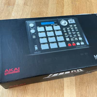 Akai MPC500 Music Production Center 2006 - 2013 - Black image 10