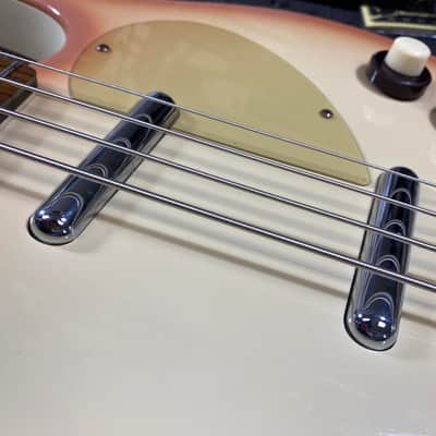 Danelectro Longhorn Bass image 12