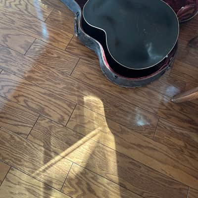 Gibson L-7 1942 - Burst image 5