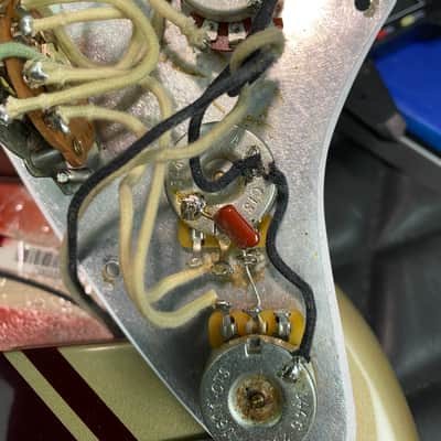 Video! Fender John Mayer Signature Stratocaster - Shoreline Gold w/ Maroon Racing Stripe image 24