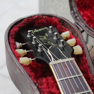GIBSON "1952/53 Les Paul Standard Goldtop Refinished and Wraparound conversion, new pickuard and wraparound bridge"HARDCASE image 8