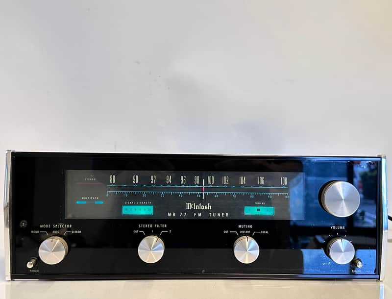 McIntosh MR-77 Precision Solid State FM Stereo Tuner