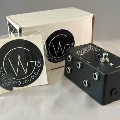 Goodwood Audio The Interfacer with Mono/Stereo Switch 2010s - Black/White image 1