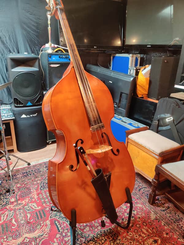 Hungarian 1980s double bass solid top Hungarian 1980s - Solid top image 1