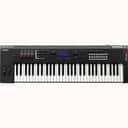 Yamaha MX61 61-Key Music Synthesizer Keyboard with Semi-Weighted Action, Black