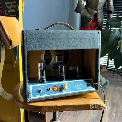 Harmony H303 Combo Amp 1960s image 2